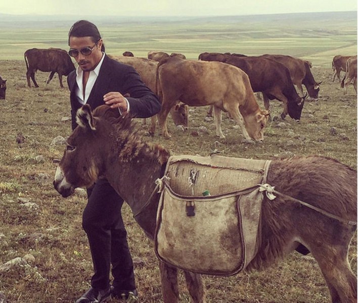 Nusret'in Sosyal medyada tıklanma rekoru kıran paylaşımları... A24