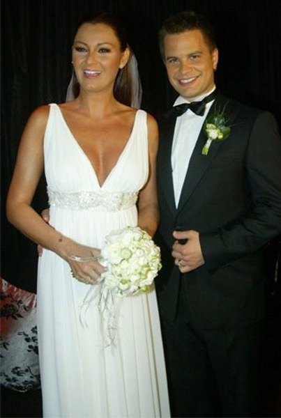 Evlilikleri ile zamanında gündeme oturan ünlü isimlerin seçtiği gelinlikler... A24