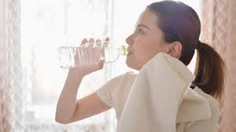 Su içmenin faydaları nelerdir? Günde ne kadar su içmemiz gerekir? A24