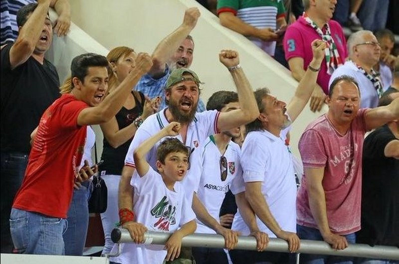 Hangi ünlü hangi takıma gönül vermiş? A24