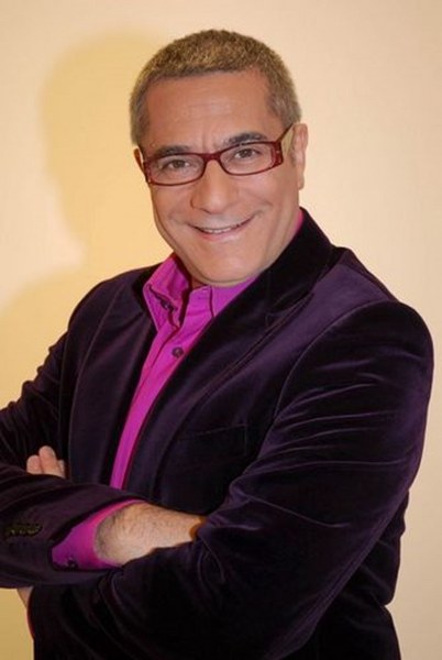 Ünlü isimlerin çocukken çektirdiği resimler ve bugünkü halleri A24