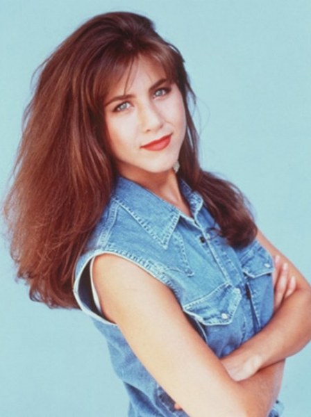 Ünlü isimlerin çocukken çektirdiği resimler ve bugünkü halleri A24