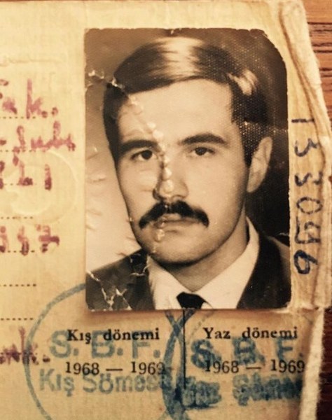 Ünlü isimlerin çocukken çektirdiği resimler ve bugünkü halleri A24