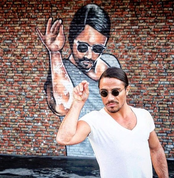 Ünlü isimlerin çocukken çektirdiği resimler ve bugünkü halleri A24