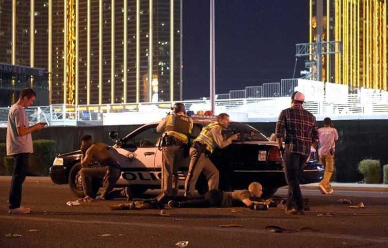 20 Kişinin öldüğü Las Vegas saldırısından en çarpıcı görüntüler! A24