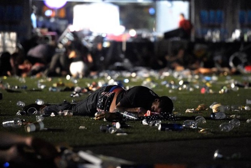 20 Kişinin öldüğü Las Vegas saldırısından en çarpıcı görüntüler! A24