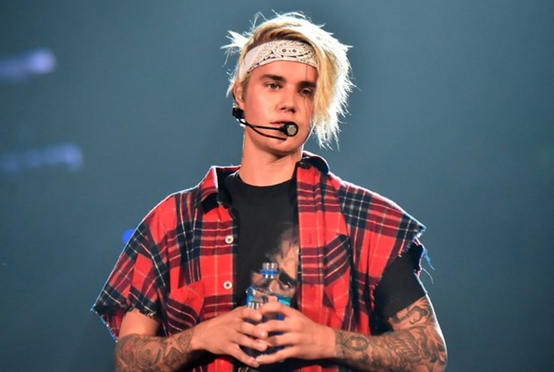 Ünlü isimlerin Las Vegas katliamı sonrası beraberlik mesajları... A24