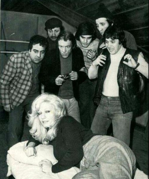 Yeşilçam klasikleri ve dizi setlerinden hiç görmediğimiz kareler... A24