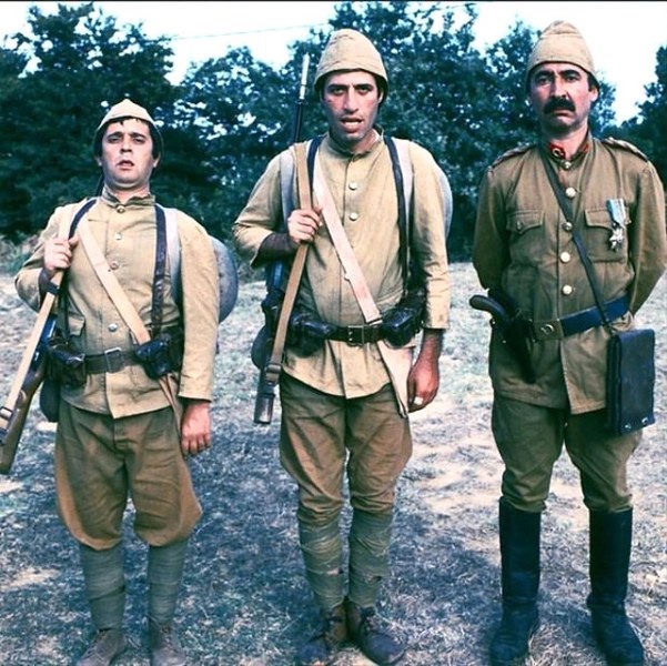 Yeşilçam klasikleri ve dizi setlerinden hiç görmediğimiz kareler... A24