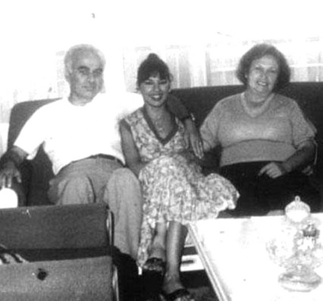 Ünlü isimlerin hiçbir yerde görmediğiniz aile albümleri... A24