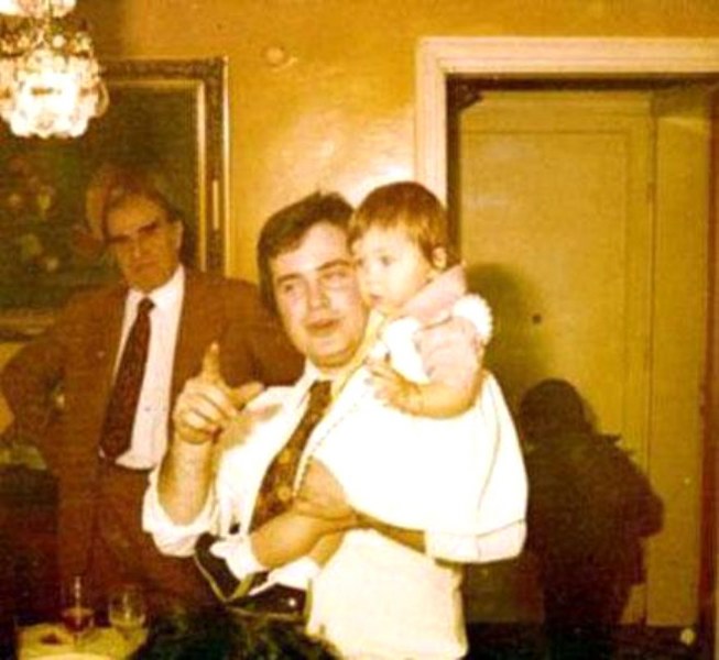 Ünlü isimlerin hiçbir yerde görmediğiniz aile albümleri... A24