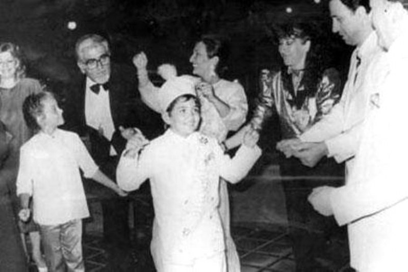 Ünlü isimlerin hiçbir yerde görmediğiniz aile albümleri... A24