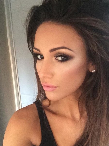 Seksi gözüken dudakların sırrı açıklandı bakın seksi dudaklı olmanın sırrı ney? A24