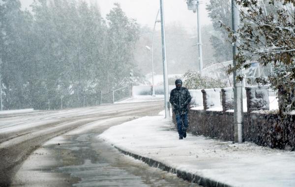 Kar çilesi başladı! 20 cm oldu A24