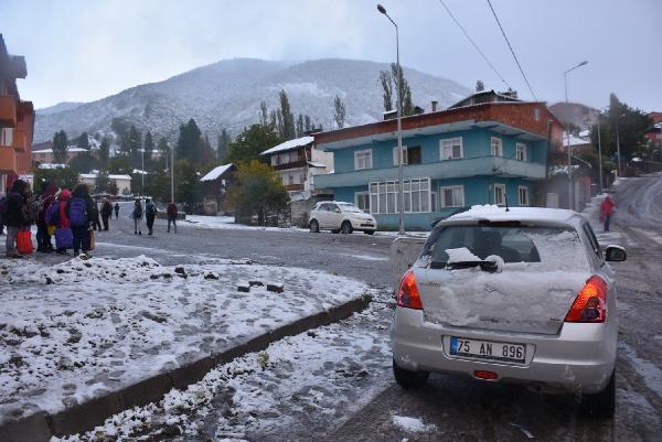 Kar çilesi başladı! 20 cm oldu A24