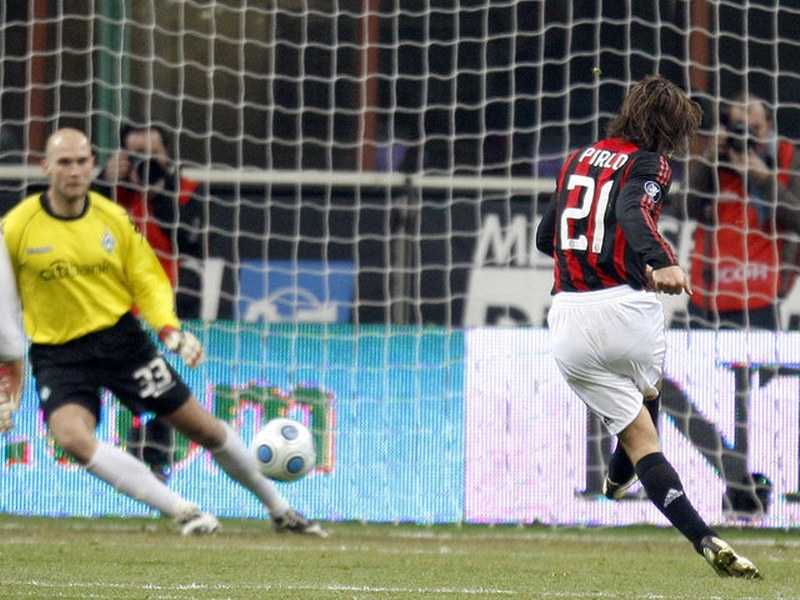 Başbakan lakaplı Pirlo futbola veda etti... A24