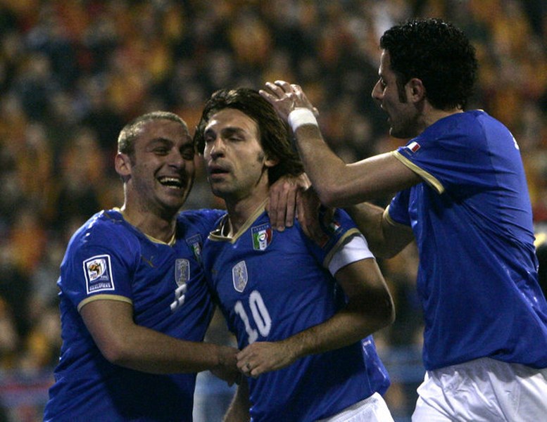 Başbakan lakaplı Pirlo futbola veda etti... A24