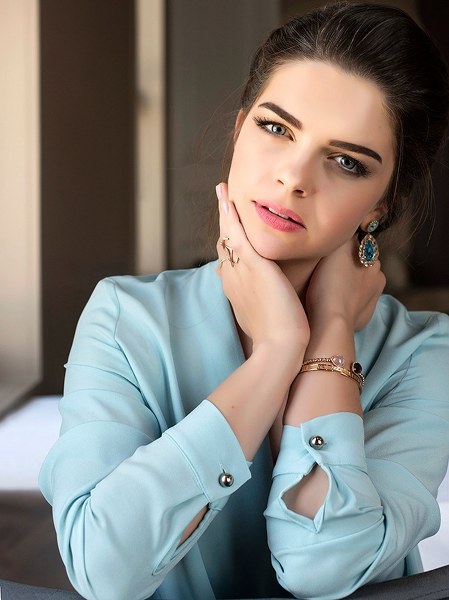 Ünlü isimler hangi bölümlerden mezun oldu? A24