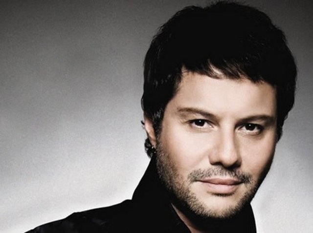 Ünlü isimlerin yıllar içerisinde ettikleri ve hafızalara kazınan talihsiz sözler! A24