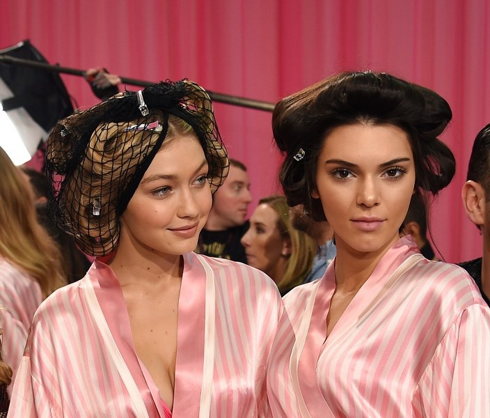 Gigi Hadid'inn bulunmadığı Çin’in Shanghai kentinde düzenlenecek Victoria's Secret Fashion Show'a sayılı günler kaldı... A24