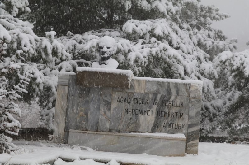 Ülkemiz kışa girmeye hazırlanırken cennet vatanımızın en güzel kar manzaraları A24