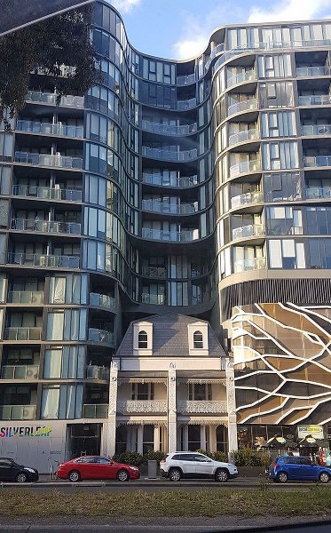 Evlerini terk etmeyerek büyük sorunlara yol açan inatçı ev sahipleri! A24