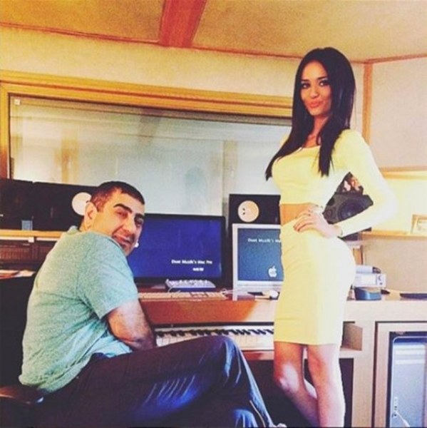 Birbirleri ile akraba olduğunu duyunca şaşıracağınız ünlü isimler... A24