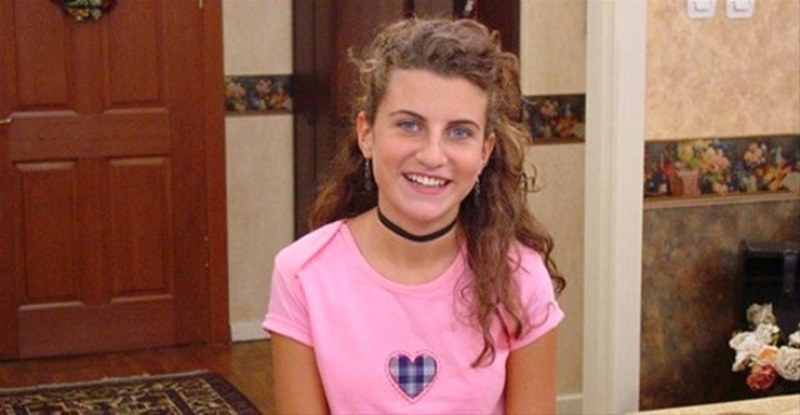 Birbirleri ile akraba olduğunu duyunca şaşıracağınız ünlü isimler... A24