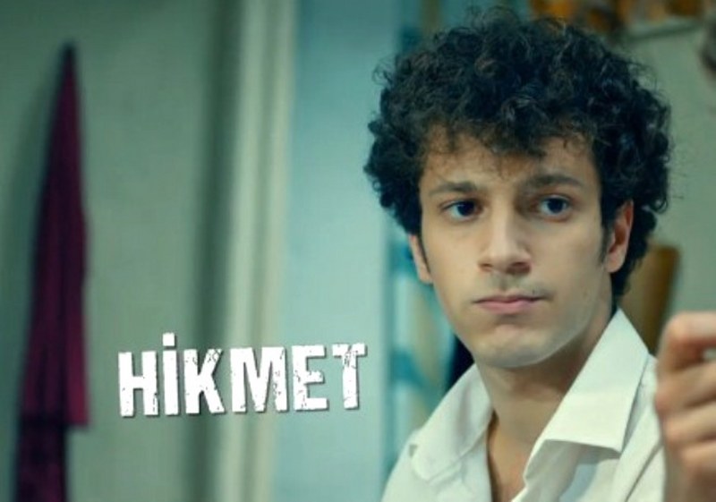 Birbirleri ile akraba olduğunu duyunca şaşıracağınız ünlü isimler... A24