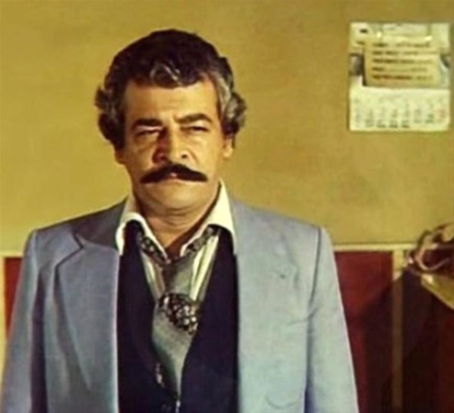 Birbirleri ile akraba olduğunu duyunca şaşıracağınız ünlü isimler... A24