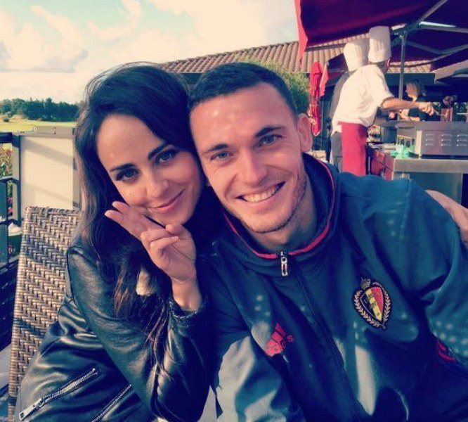 En beğenilen futbolcu Eşleri/Sevgilileri belli oldu... A24