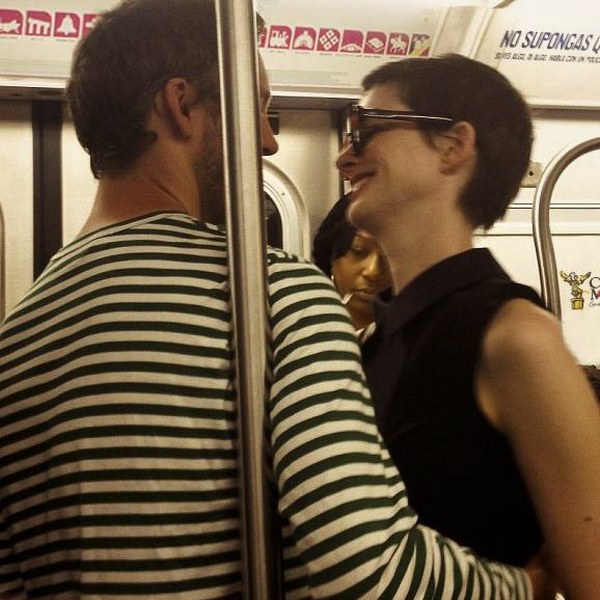 Toplu taşımayı tercih eden ünlü isimler... A24