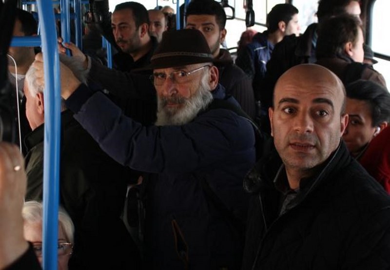 Toplu taşımayı tercih eden ünlü isimler... A24