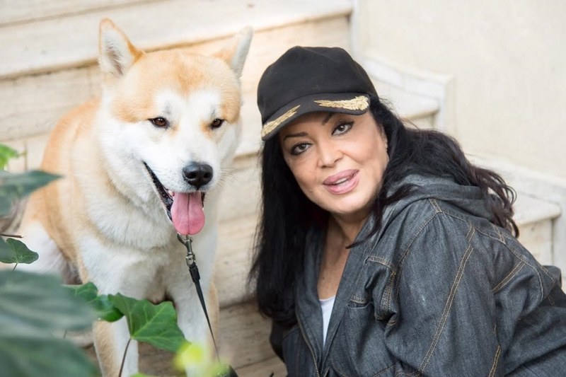 Ünlü isimler ve hayatlarının vazgeçilmez evcil dostları A24