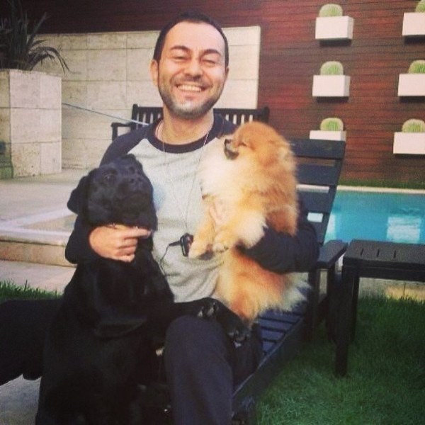 Ünlü isimler ve hayatlarının vazgeçilmez evcil dostları A24