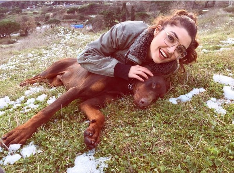 Ünlü isimler ve hayatlarının vazgeçilmez evcil dostları A24