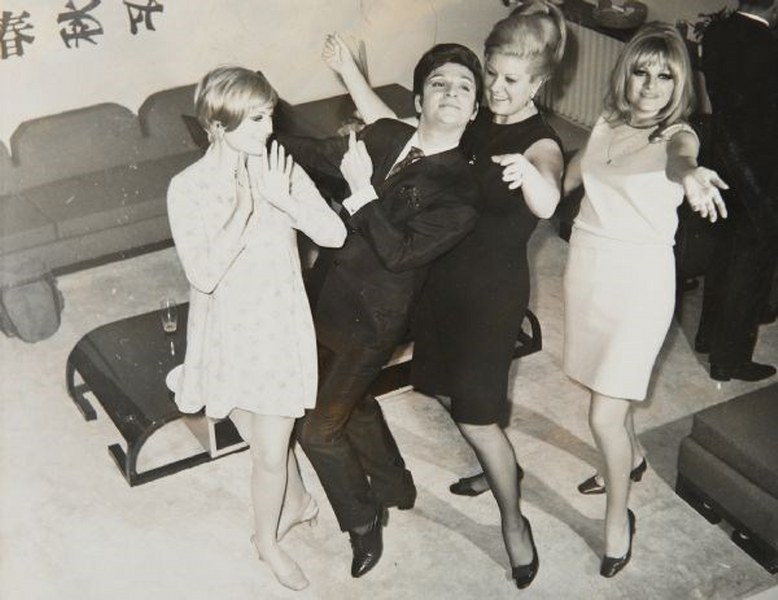 İyi ki doğdun Zeki Müren! (Sanat Güneşi 86 yaşında) A24