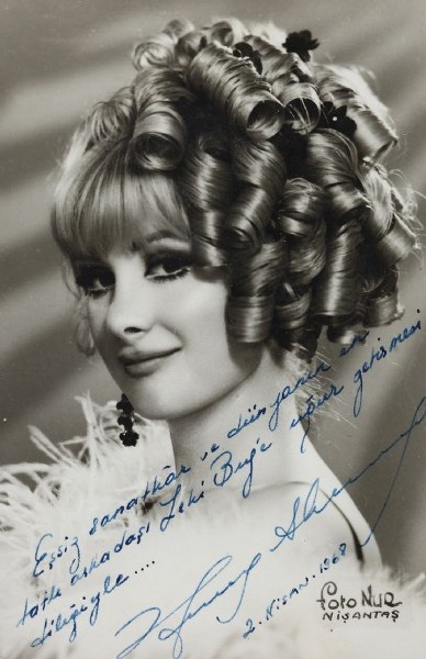 İyi ki doğdun Zeki Müren! (Sanat Güneşi 86 yaşında) A24