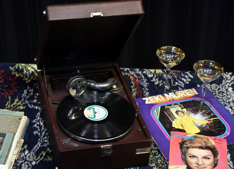 İyi ki doğdun Zeki Müren! (Sanat Güneşi 86 yaşında) A24