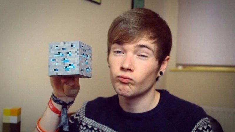 Yıllık kazanç konusunda büyük firmaları bile geride bırakan dünyanın en zengin YouTuber'ı DanTDM A24