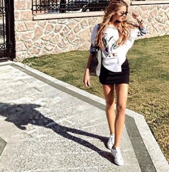 Aslıhan Karalar Best Model of the World oldu A24