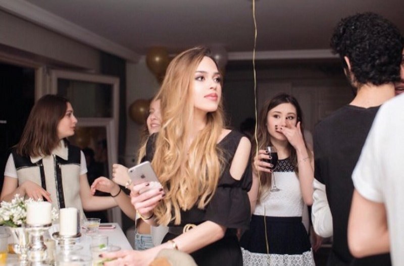 Aslıhan Karalar Best Model of the World oldu A24