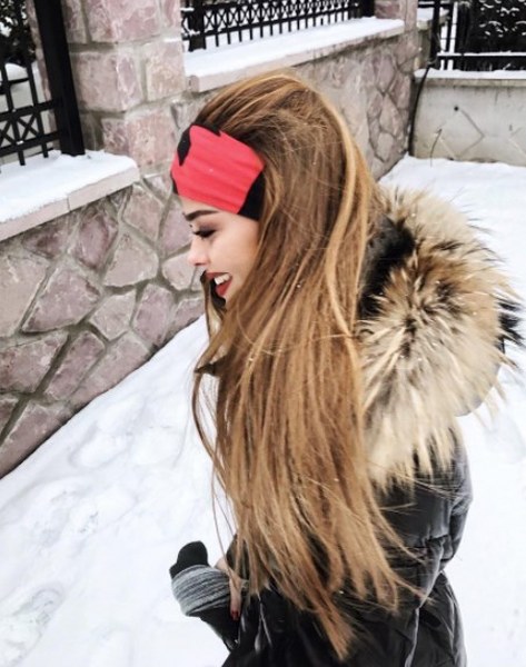 Aslıhan Karalar Best Model of the World oldu A24