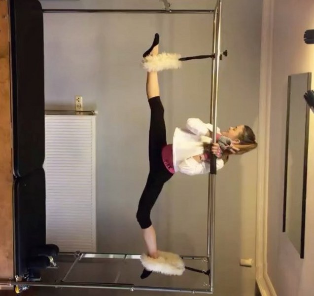 Aslıhan Karalar Best Model of the World oldu A24