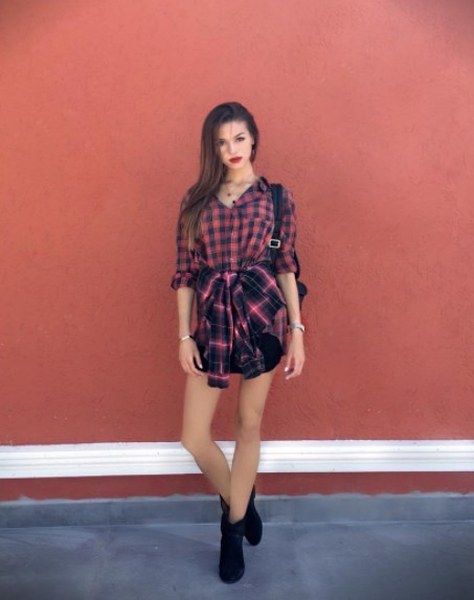 Aslıhan Karalar Best Model of the World oldu A24