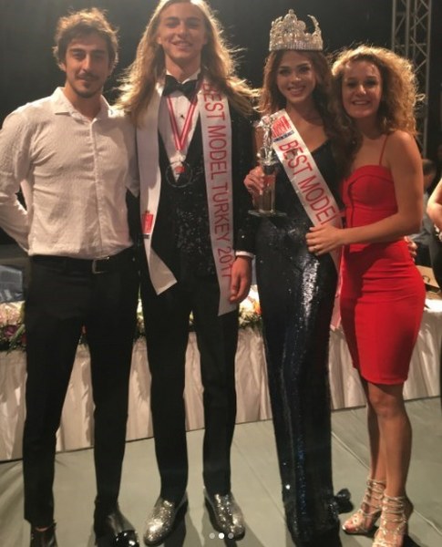 Aslıhan Karalar Best Model of the World oldu A24