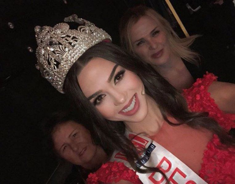 Aslıhan Karalar Best Model of the World oldu A24