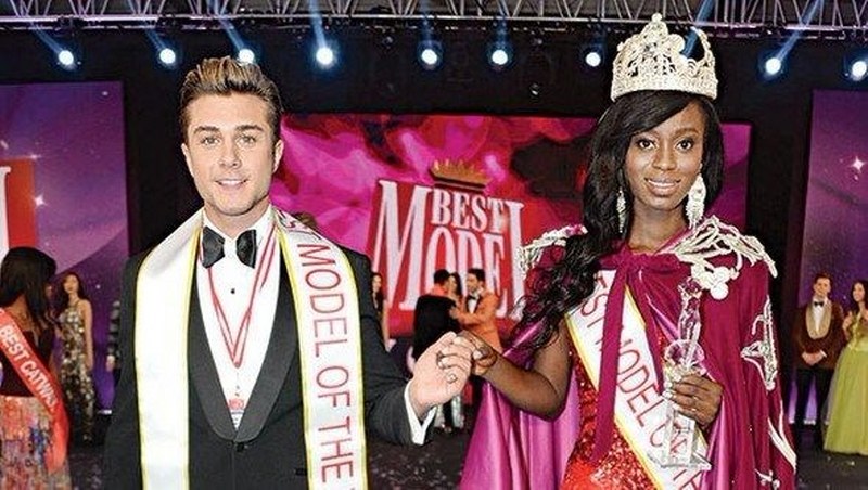 Aslıhan Karalar Best Model of the World oldu A24