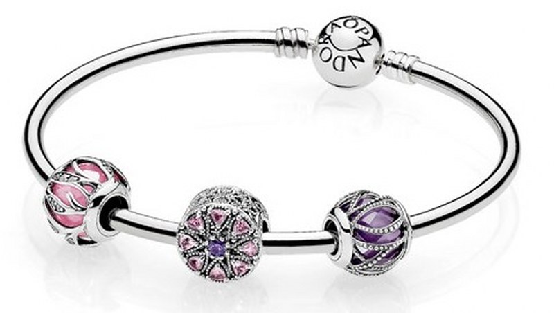 Yılbaşında gideceğimiz mekana göre kıyafet seçimimiz nasıl olmalı? (Yılbaşında ne giymeli?) A24