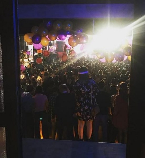 Cem Yılmaz'dan 1969 temalı yılbaşı partisi A24